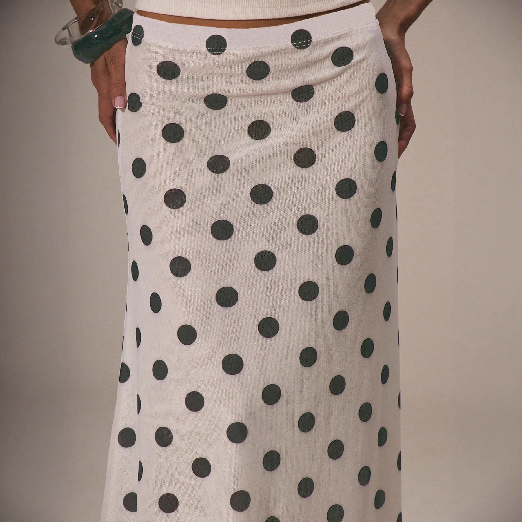 11073270