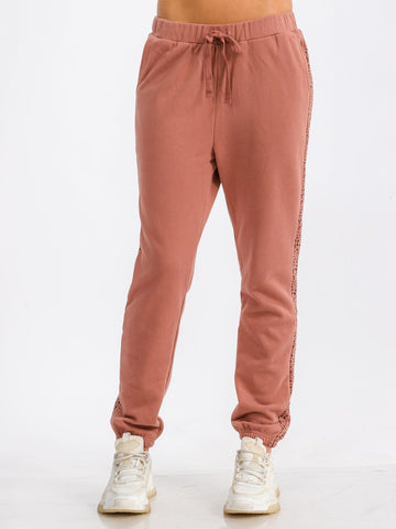 WOMEN'S ELASTIC WAIST FRONT POCKET ANIMAL PRINT DETAILED SWEATPANTS