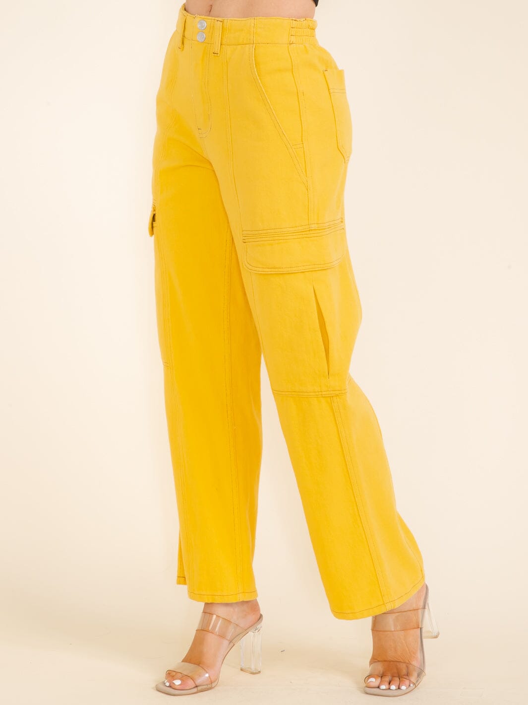 WOMEN'S BUTTON CLOSURE CARGO POCKETS WIDE LEG DENIM PANTS