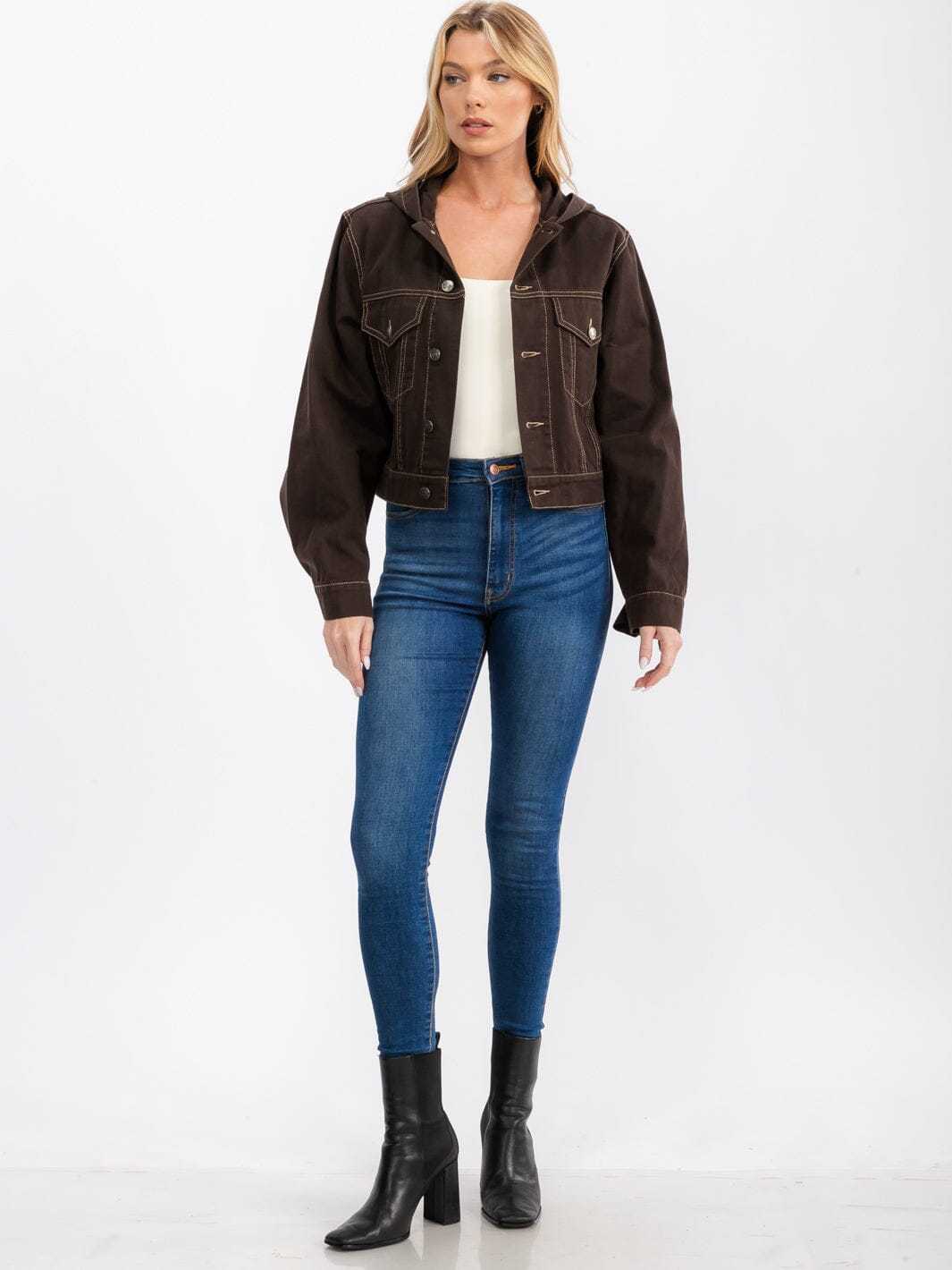 WOMEN'S LONG SLEEVE BUTTON CLOSURE HOODED DENIM JACKET