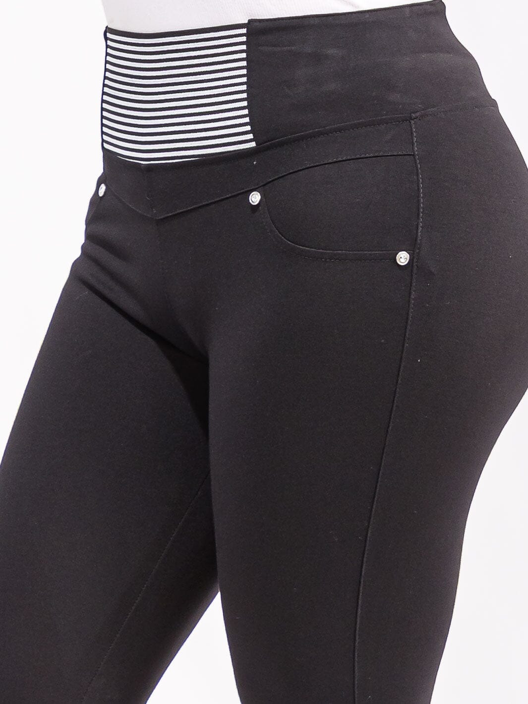 PLUS SIZE ELASTIC WAIST SKINNY LEG PANTS
