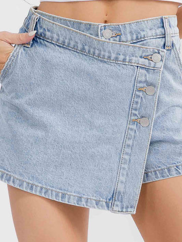 WOMEN'S BUTTON CLOSURE POCKETS WASHED DENIM MINI SKORT