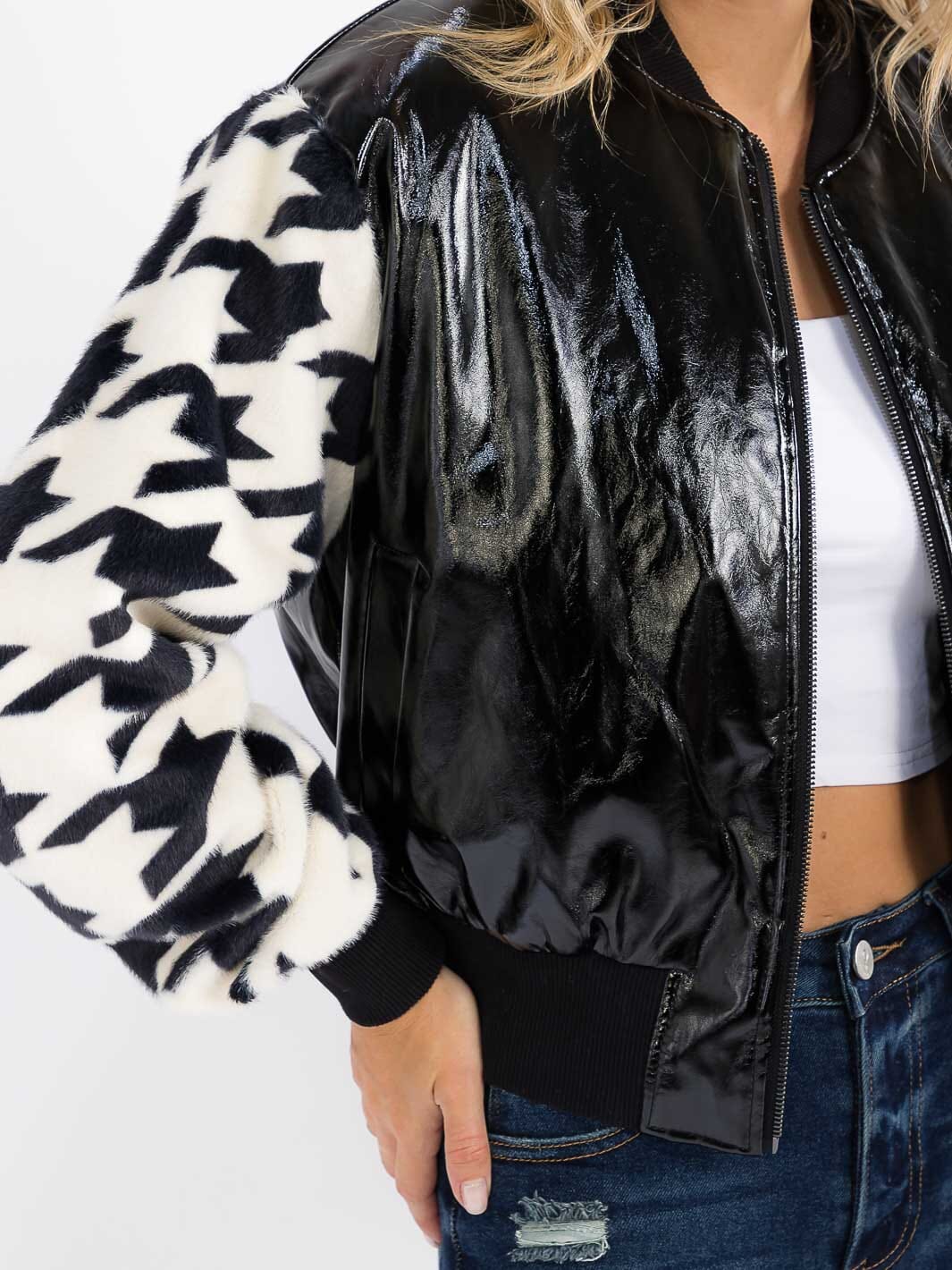 WOMEN'S LONG SLEEVE ZIP UP FRONT POCKETS PUFFER PU PLEATHER JACKET