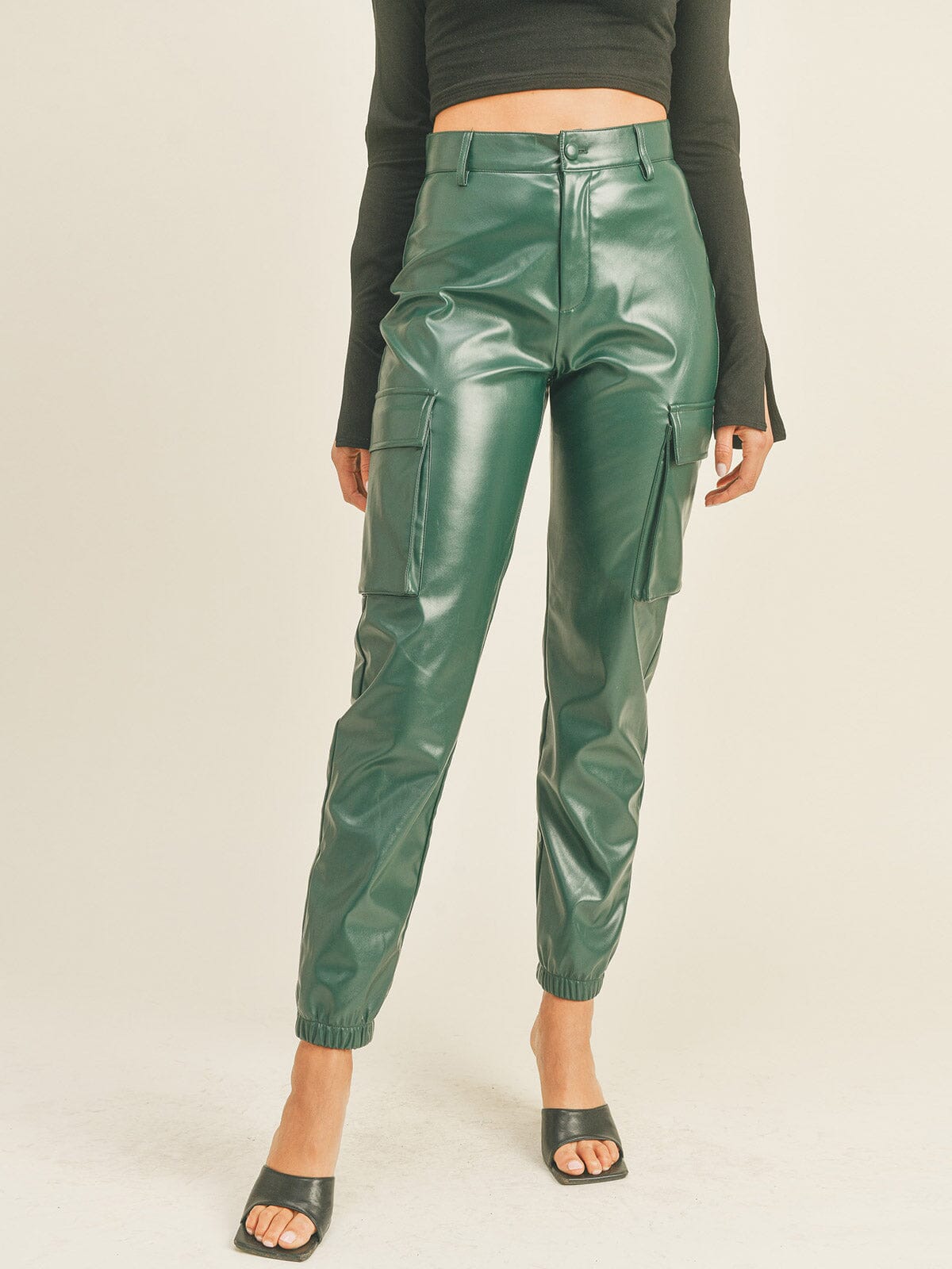 WOMEN'S BUTTON CLOSURE CARGO POCKETS JOGGER PU PLEATHER PANTS